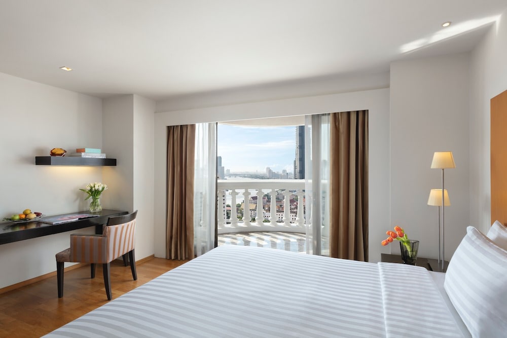 lebua Premium Suite River View