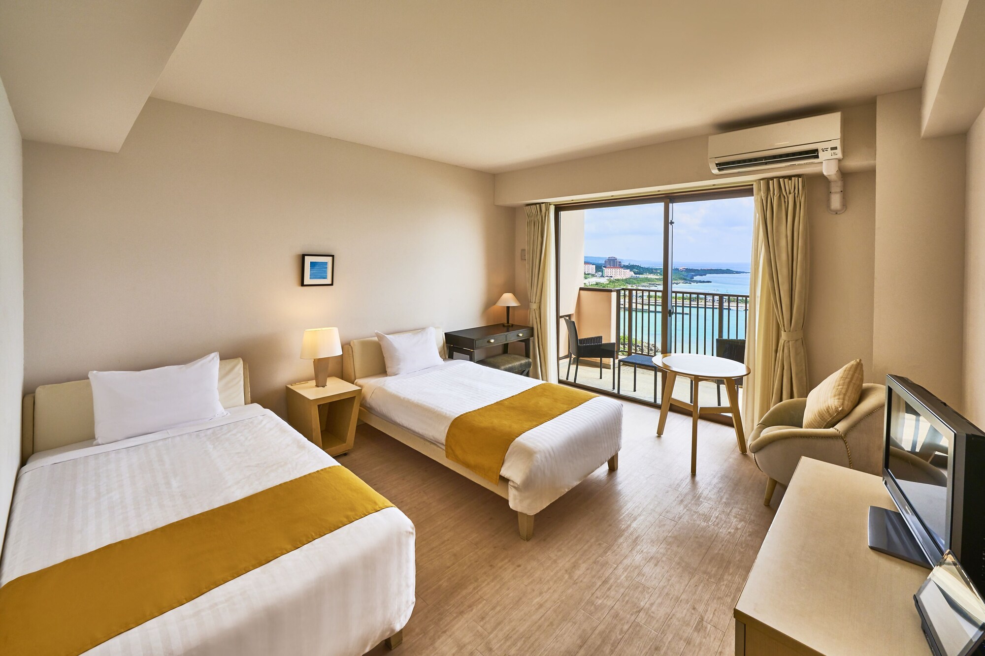 STANDARD, TWIN BEDS, TOWER WING