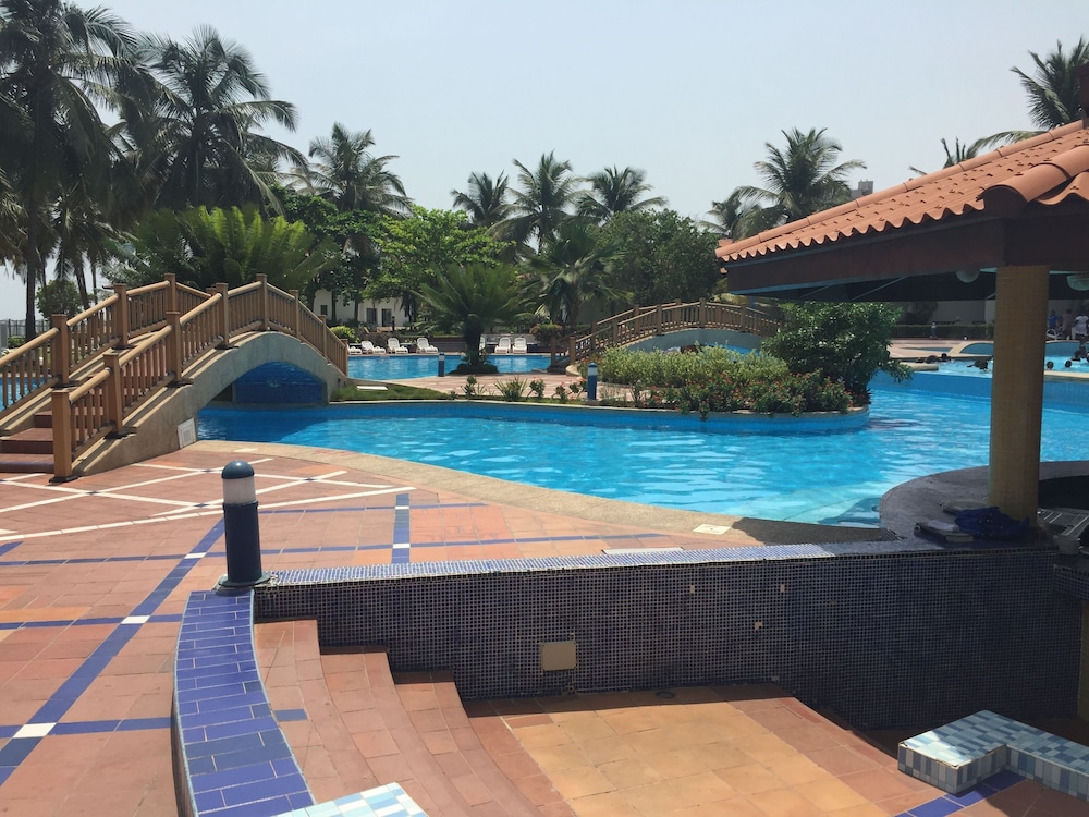 La Palm Royal Beach Hotel 34/68