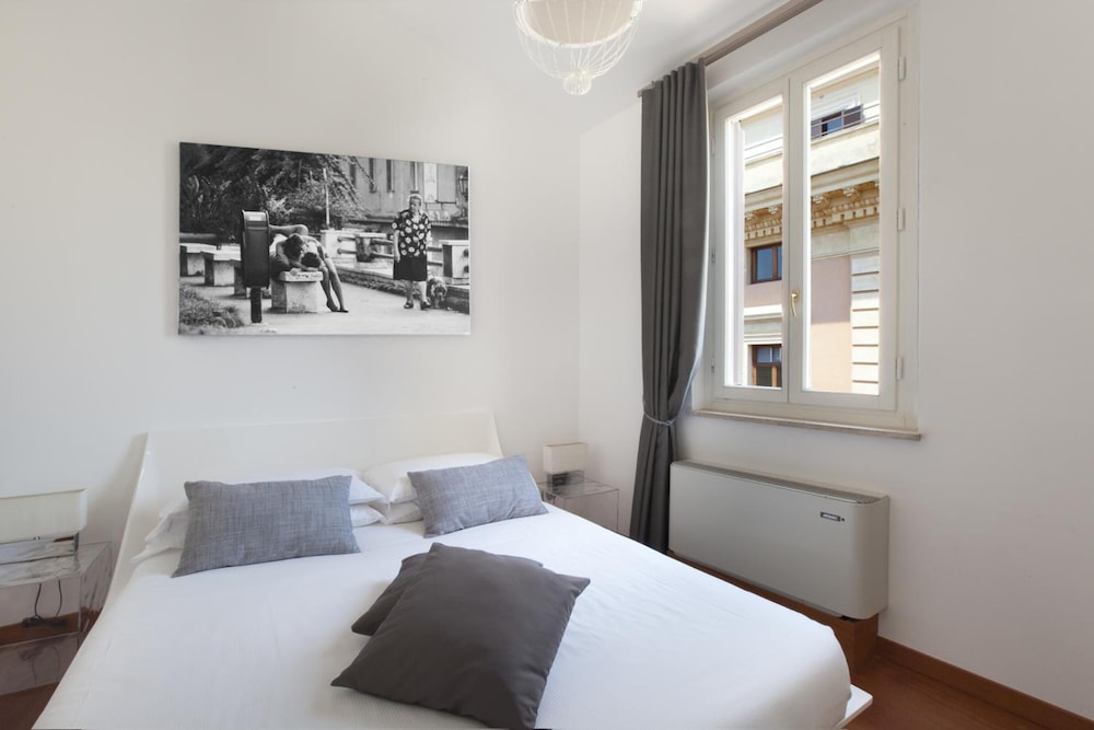 Oriana Homel Rome 20/50