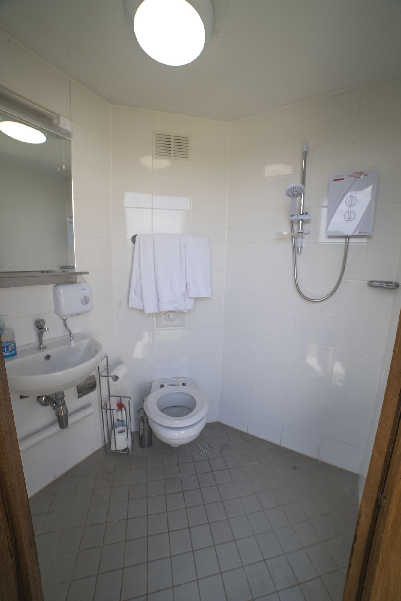 Pod, Double Bed, Shared Bathroom