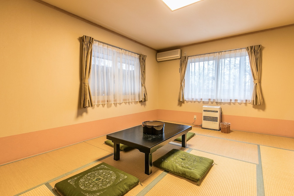 Petit Hotel Enchante 24/47