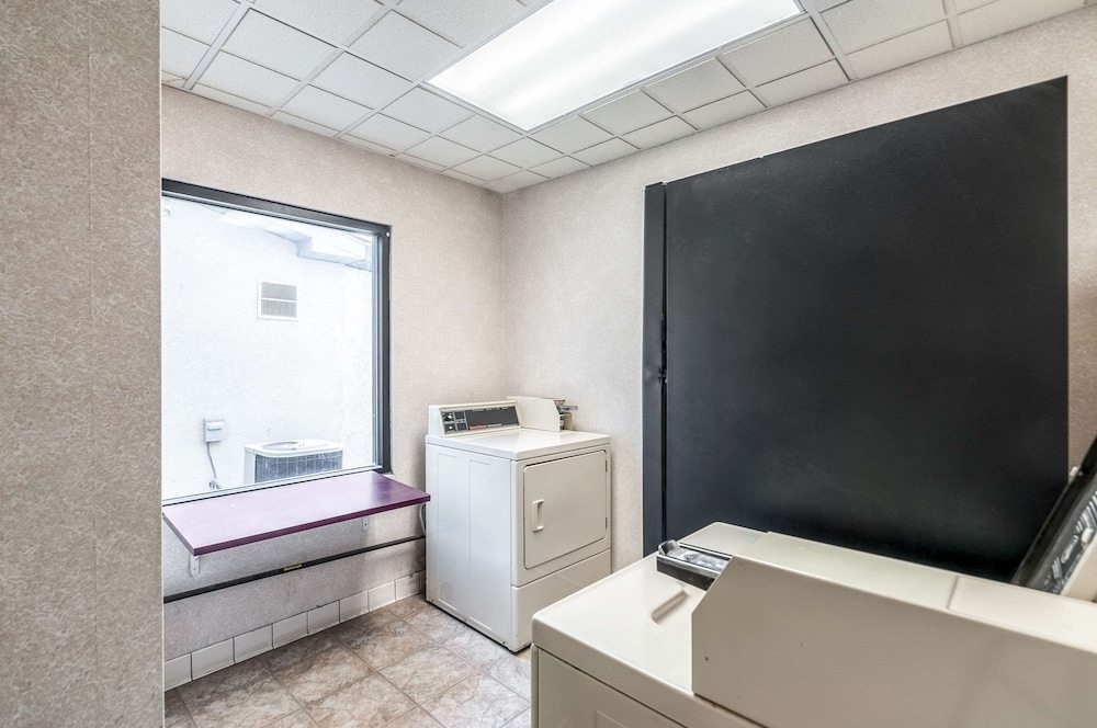 Econo Lodge Inn & Suites Middletown - Winchester South 6/31