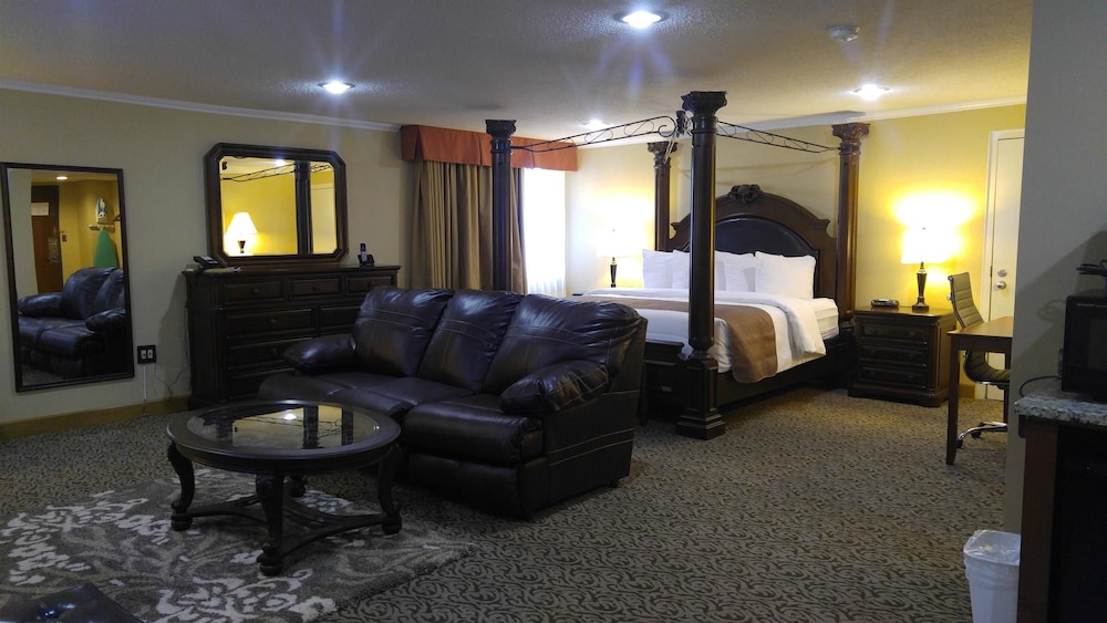 Best Western Plus Wooster Hotel & Conference Center 34/48