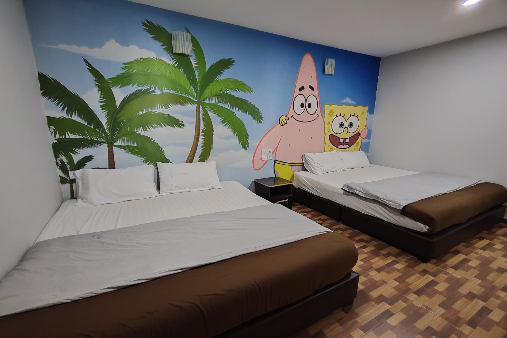 Family, 2 King Beds, No Window