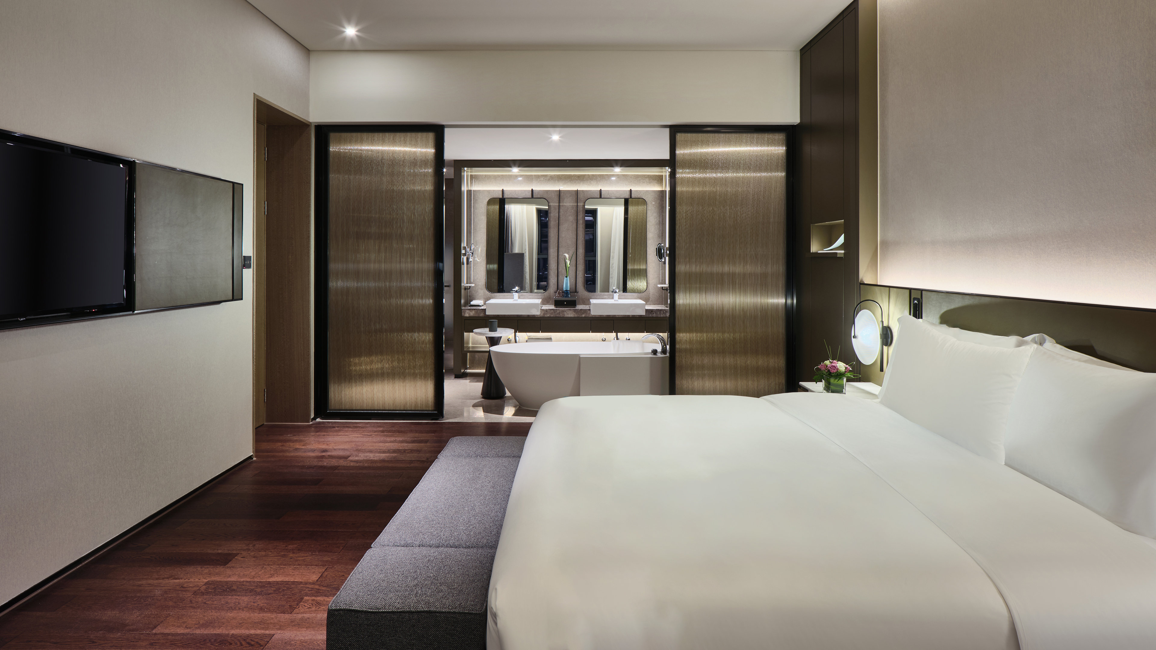 Crowne Plaza Wuhan Development Zone 12/82