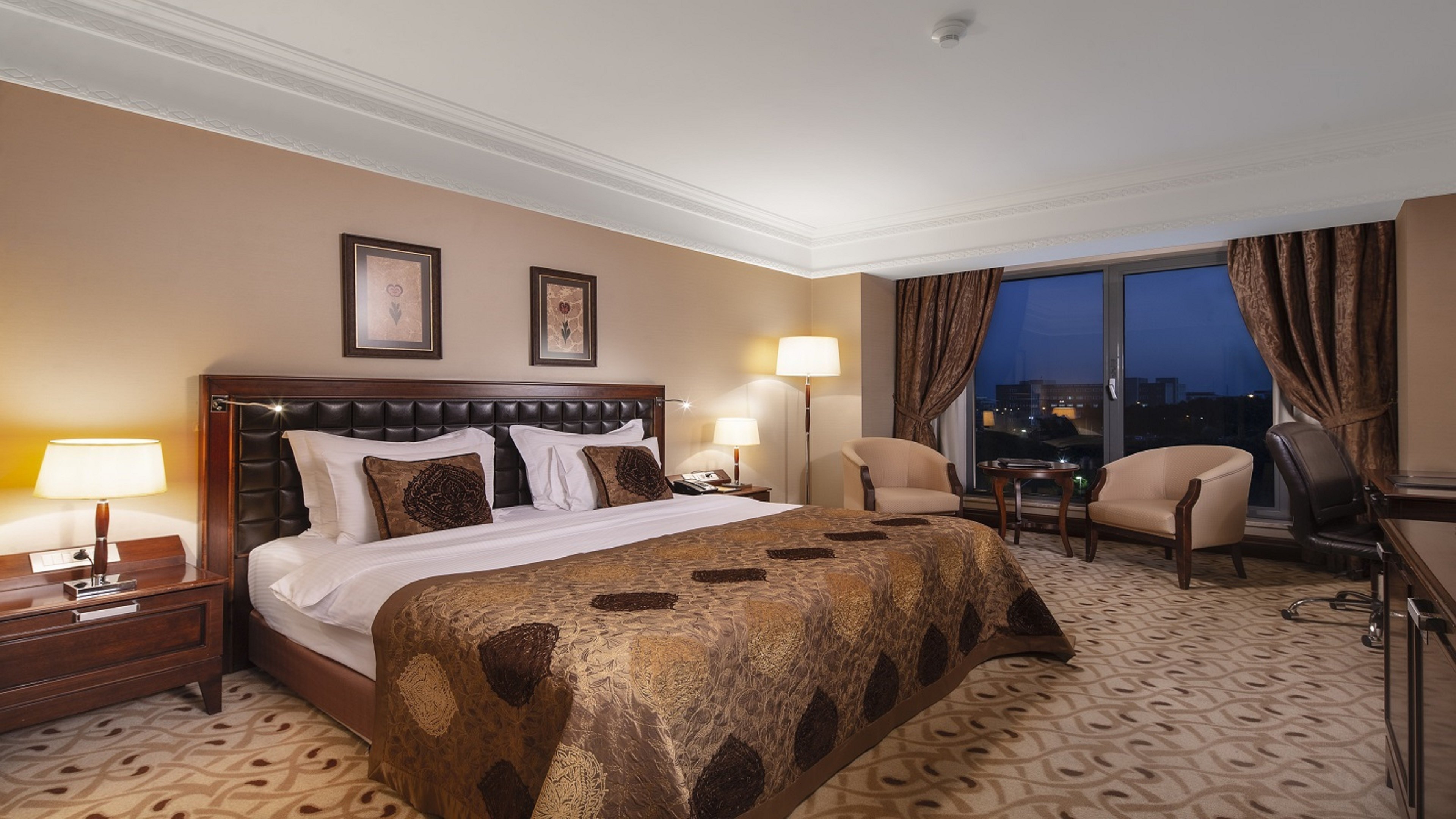 Crowne Plaza Istanbul Asia 30/83