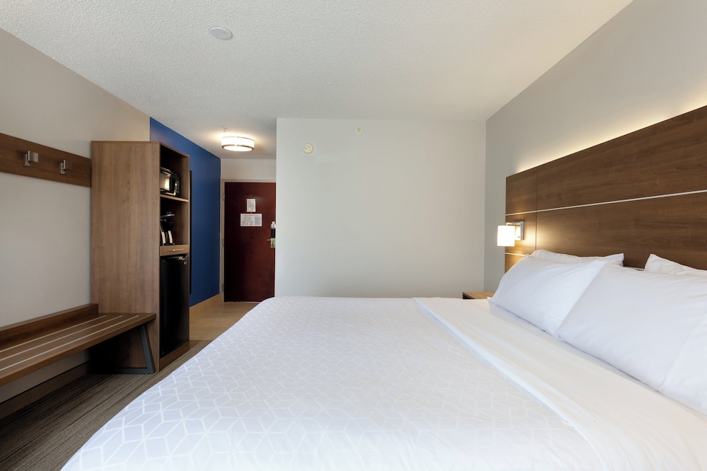 Holiday Inn Express Hotel & Suites Milton East I-10 20/73