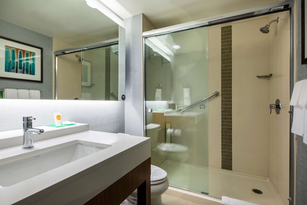 Hyatt Place Delano 54/55