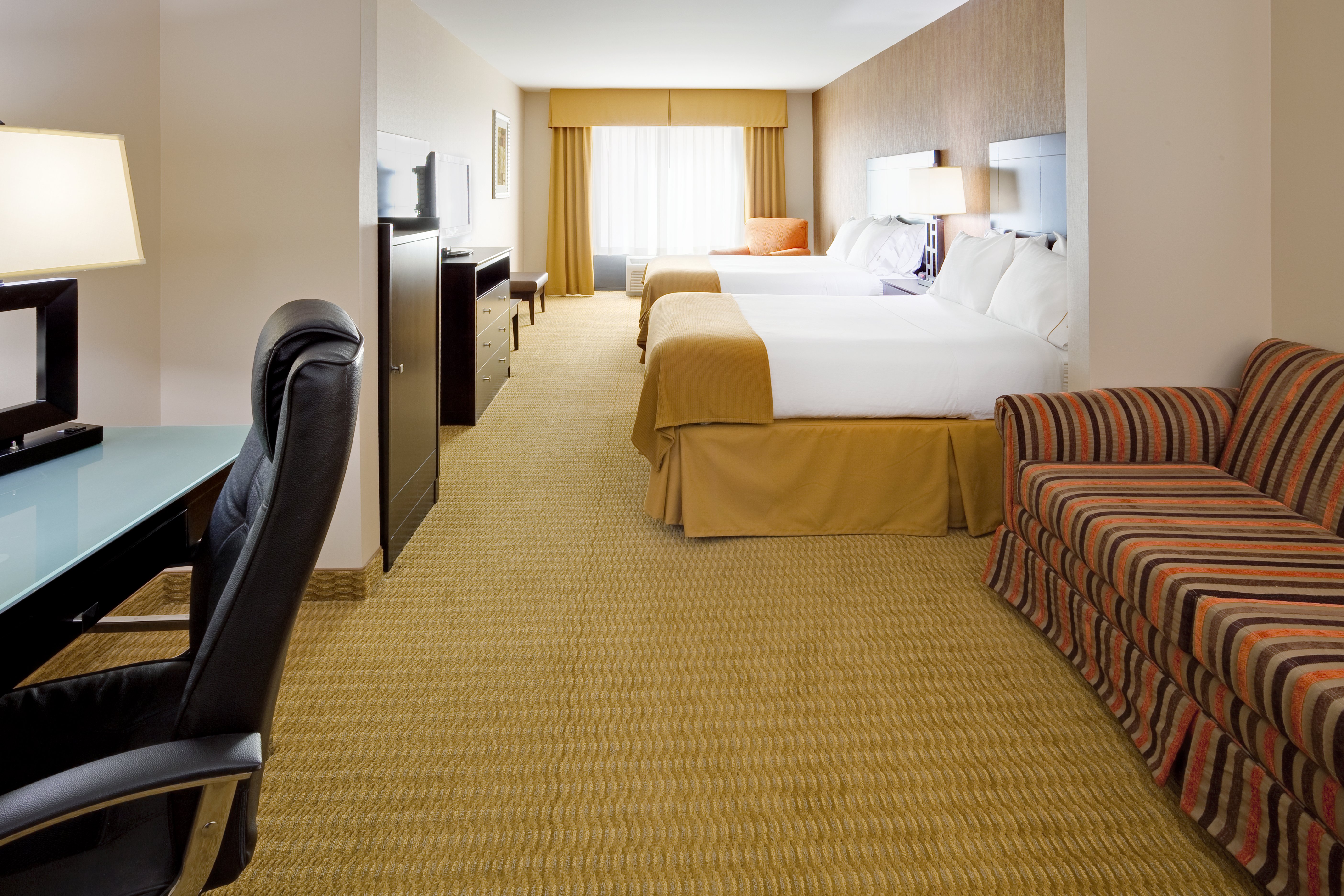 Holiday Inn Express Hotel Suites Lebanon 30/51