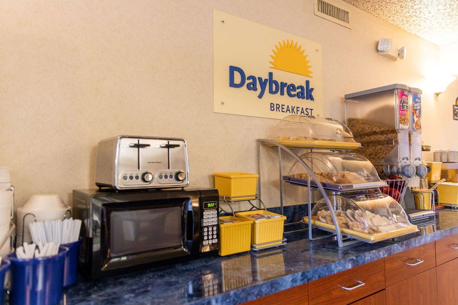 Days Inn by Wyndham Kuttawa/Eddyville 10/16