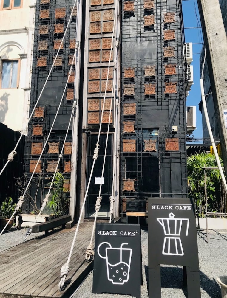 Shade House - Phuket Downtown 43/50