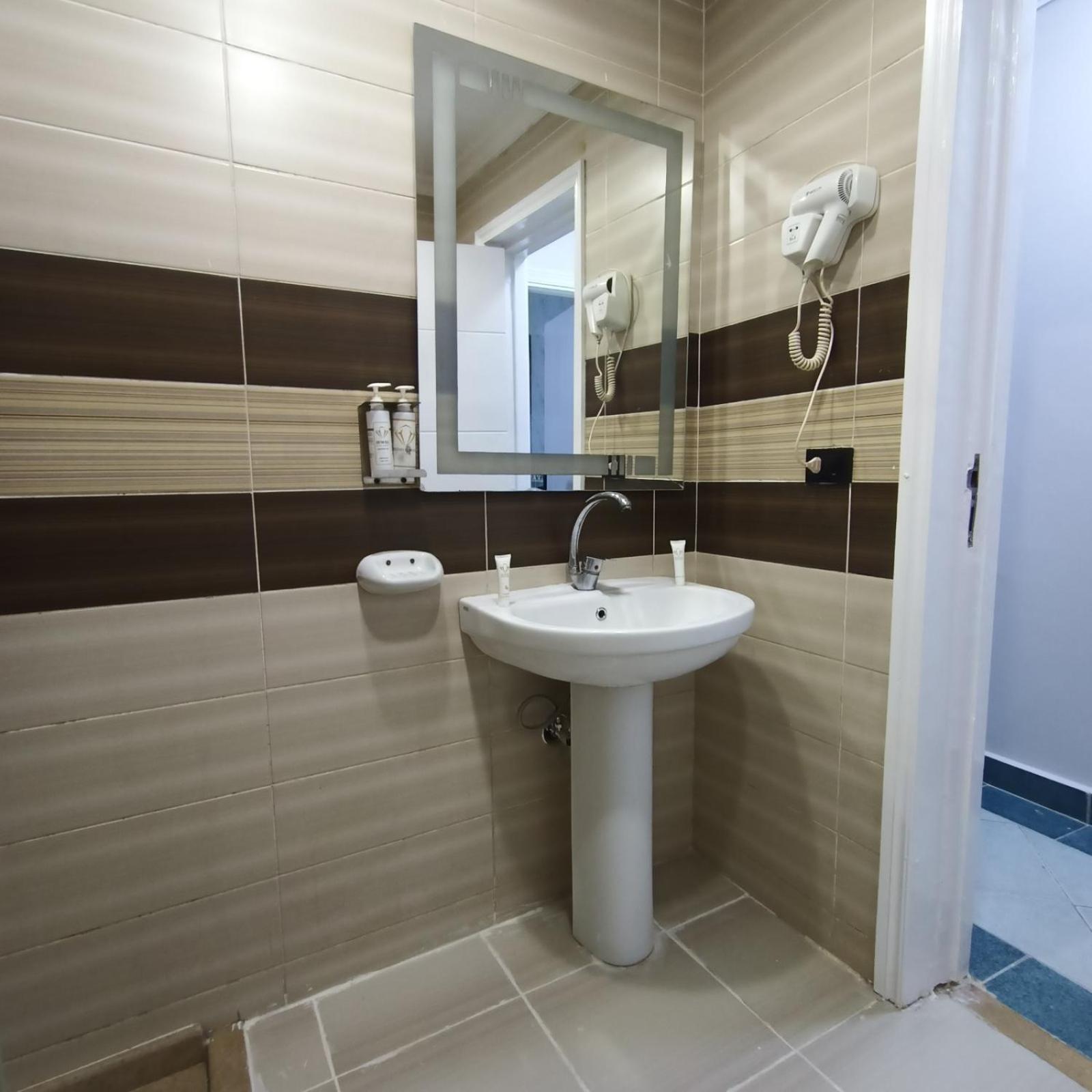 Mandara Armed Forces Apartments 48/50