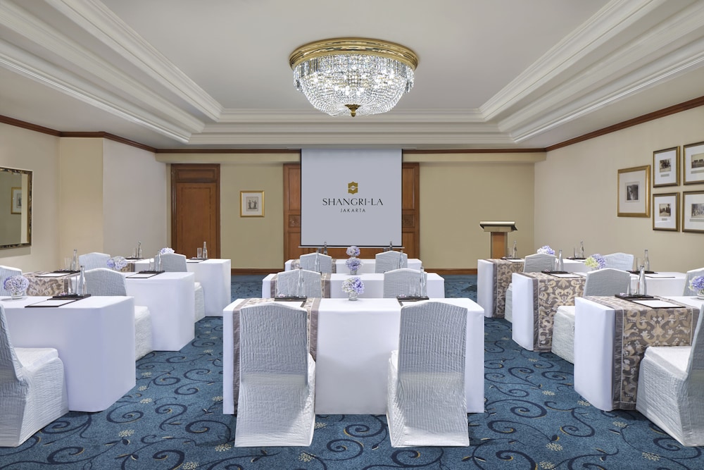 Shangri-La Hotel Jakarta 39/50