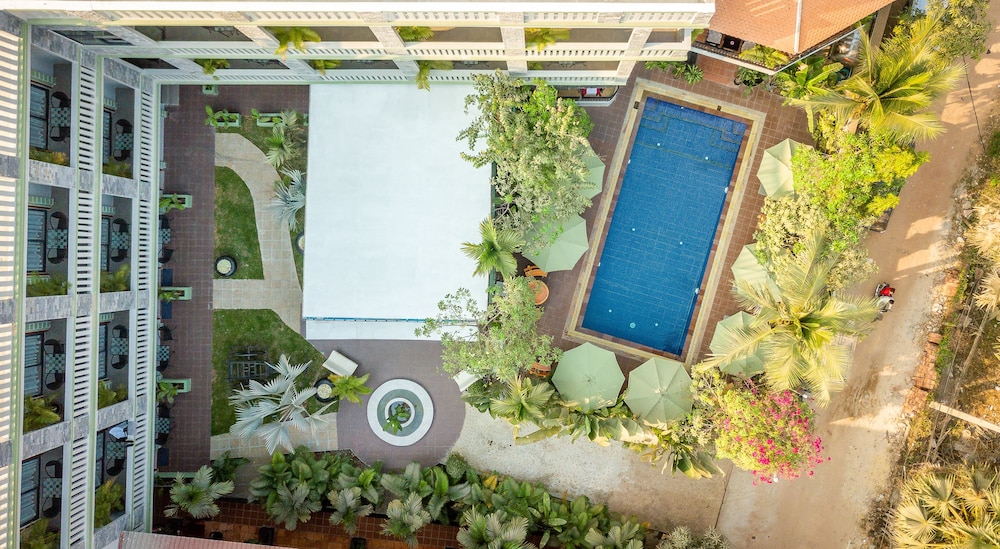 Reveal Angkor Boutique Hotel 5/66