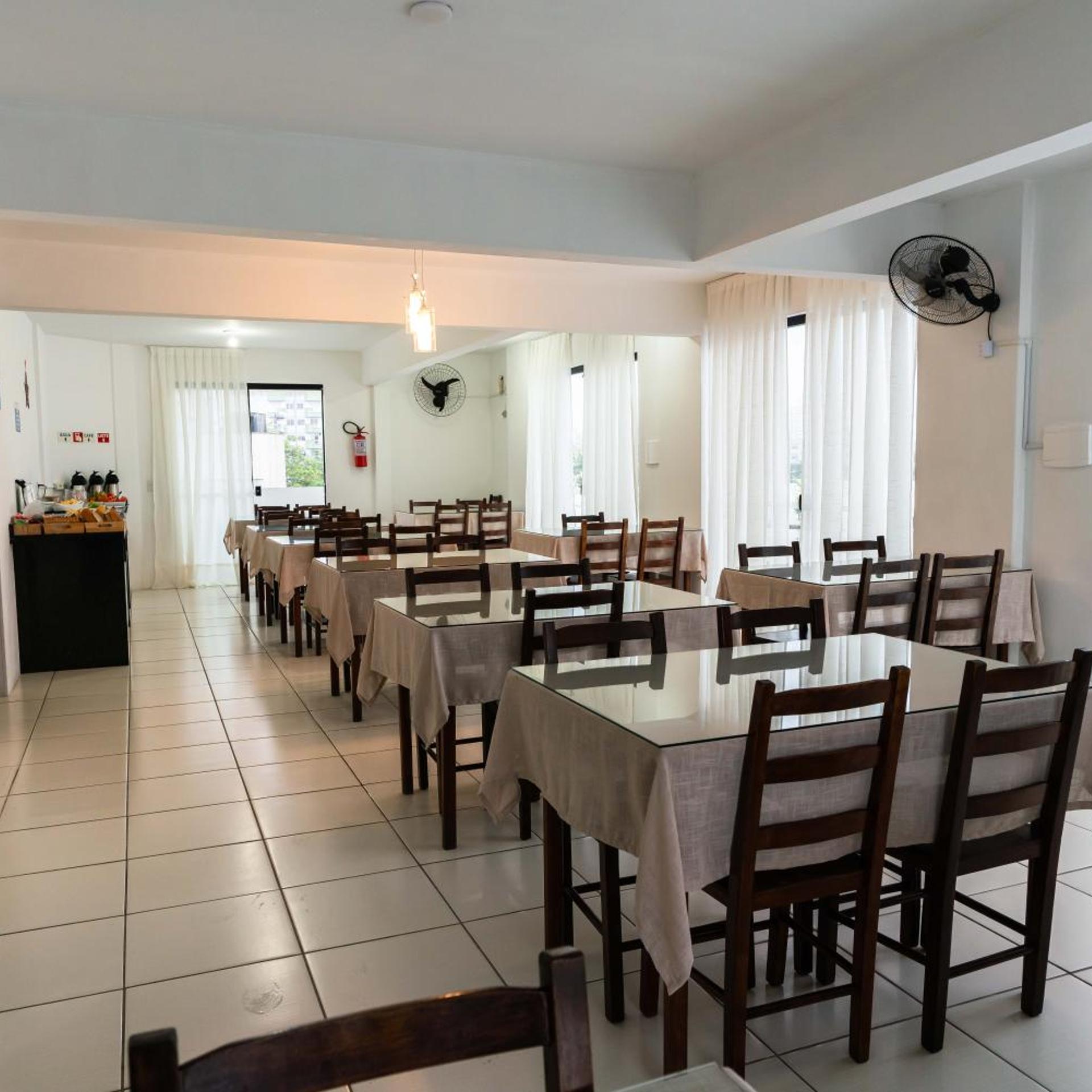 Praia Comprida Hotel 34/50