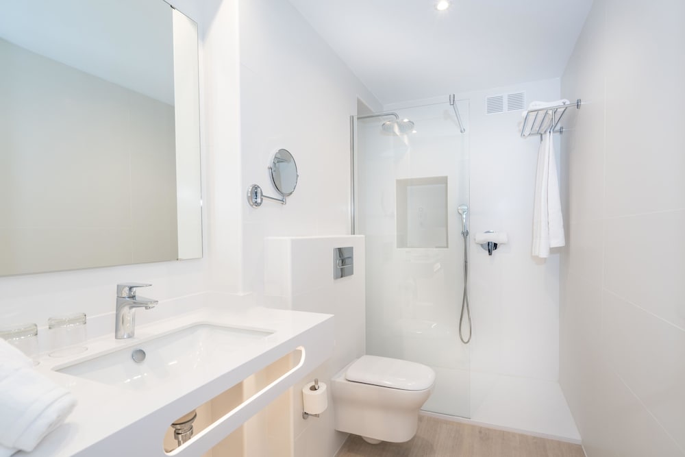 THB Ocean Beach - Adults Only 47/50