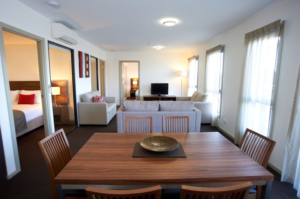 Quest Werribee 30/44