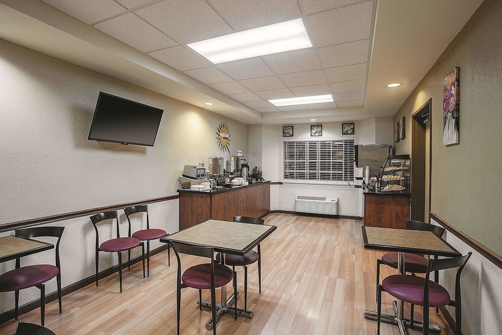 La Quinta Inn & Suites by Wyndham Davis 34/41