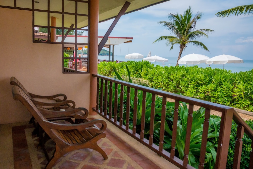 LANTA CASUARINA BEACH RESORT 33/59