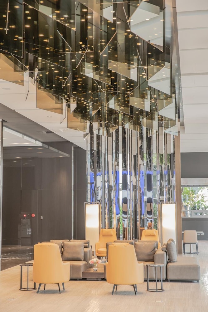 Jin Shi Hu Hotel 27/35