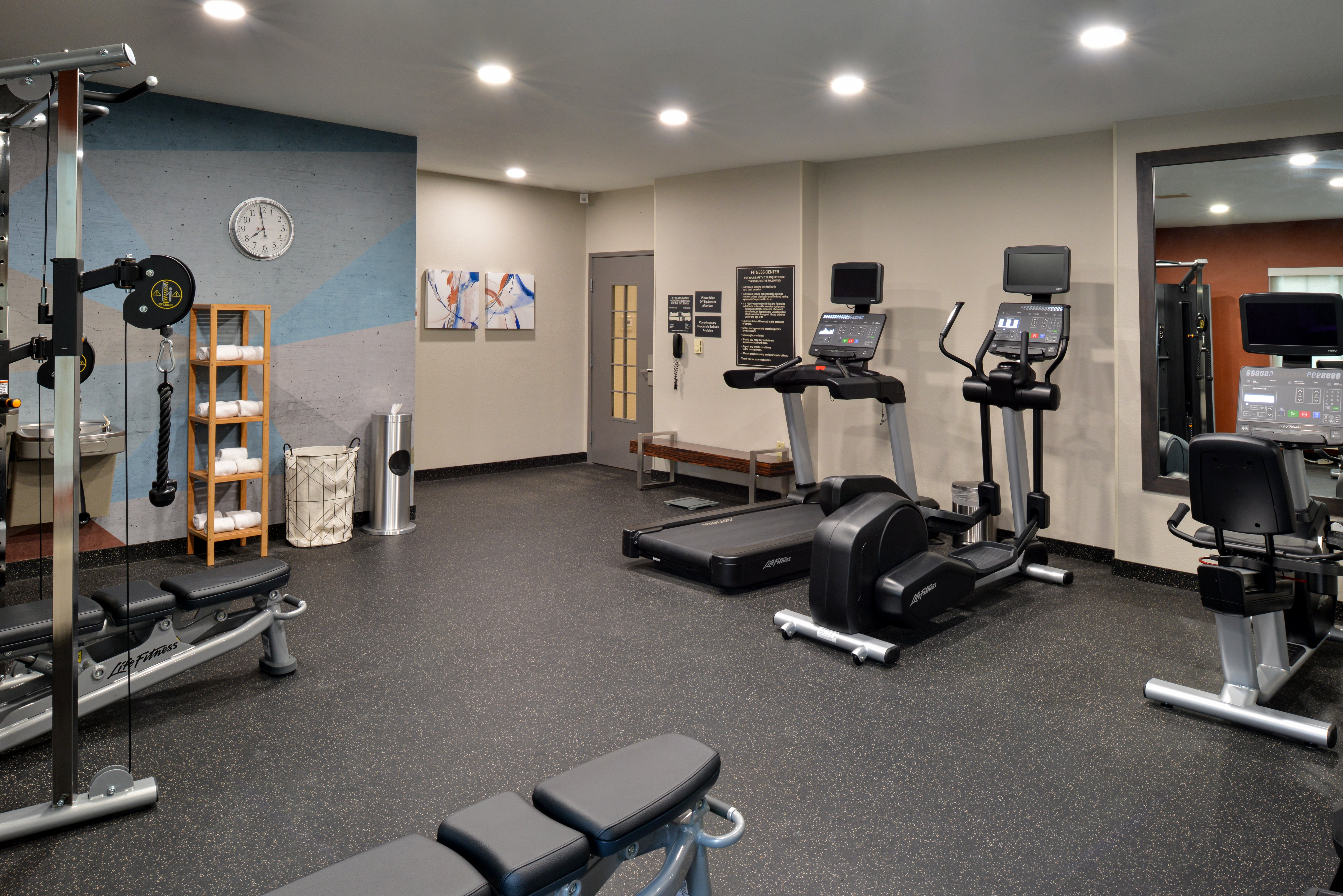 Candlewood Suites St. Joseph 24/54