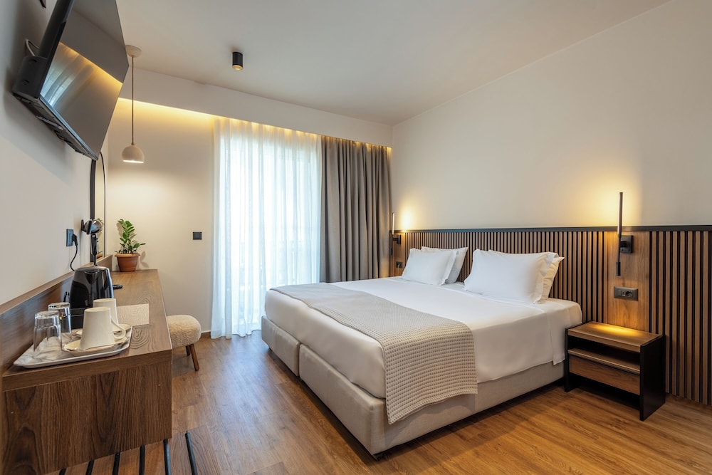 DELUXE, SEA VIEW