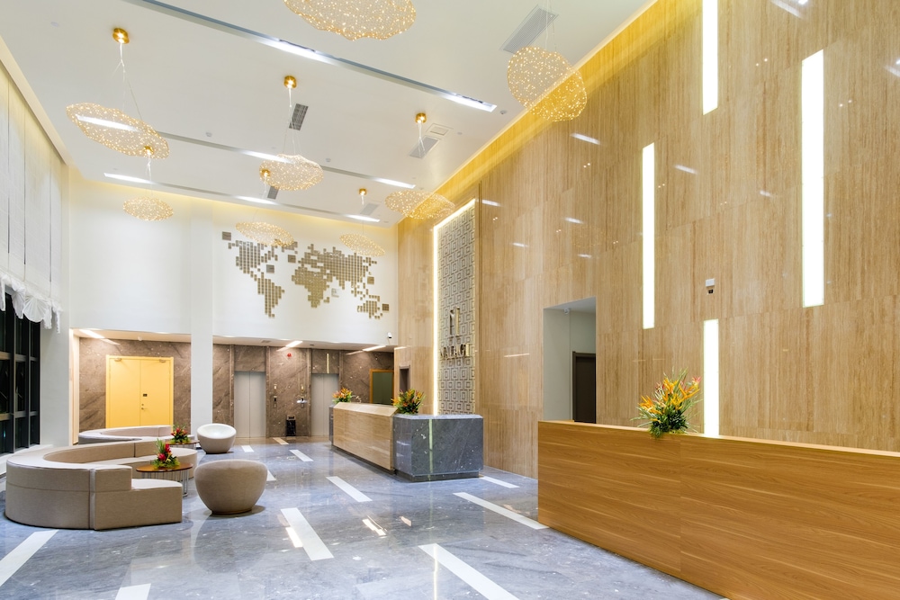 Nalagi Hotel 10/70