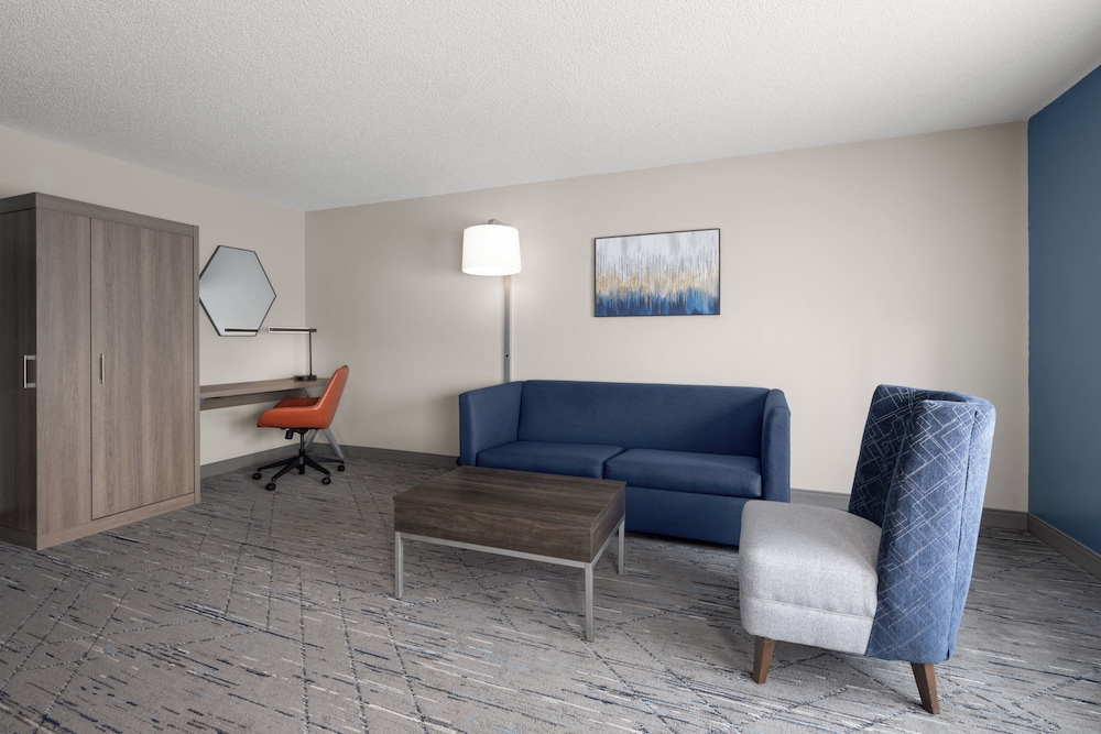 Holiday Inn Exp Winston Salem 32/48