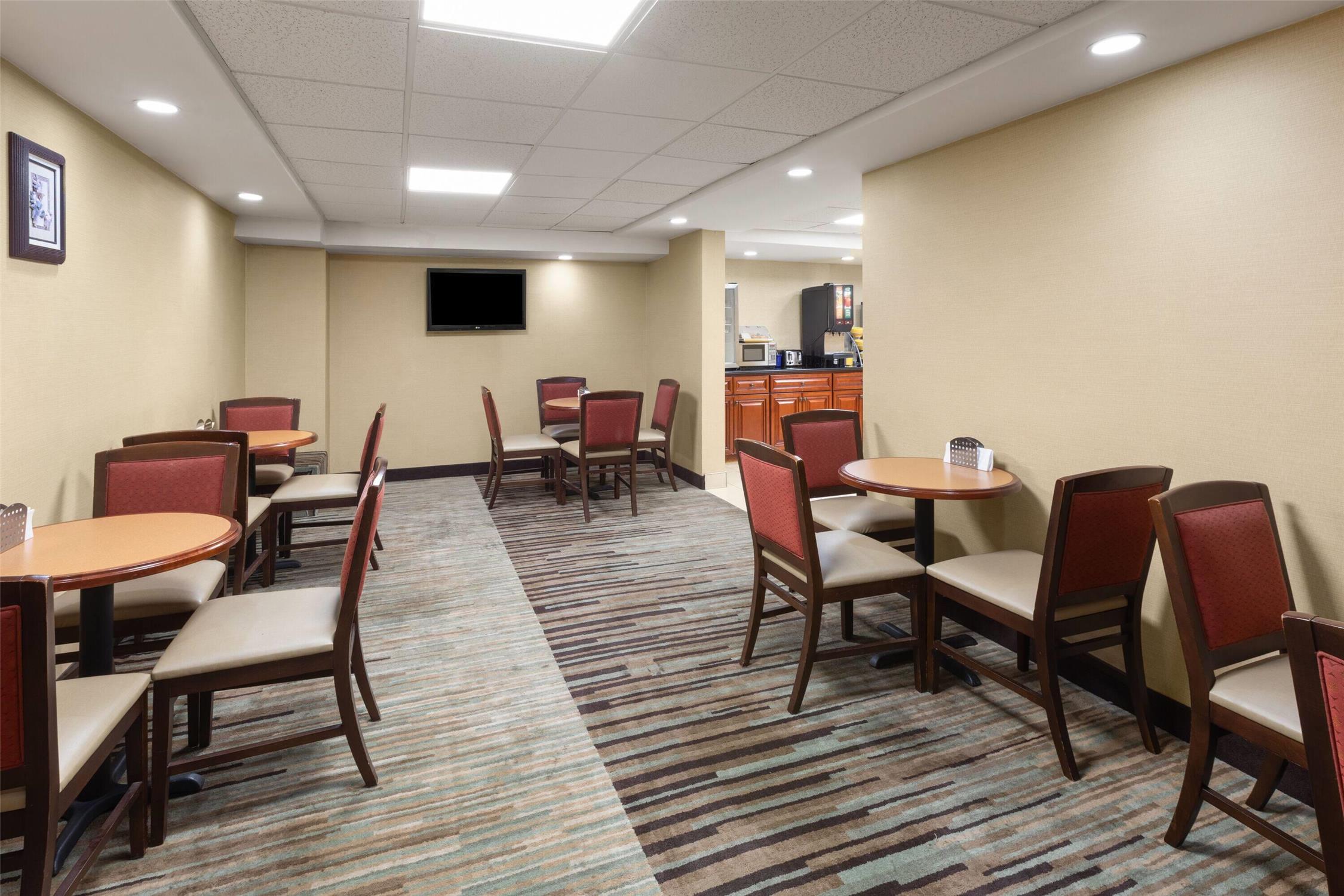 Days Inn by Wyndham Dumfries Quantico 15/18