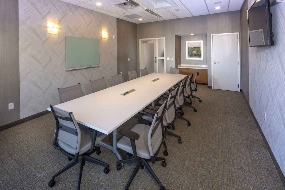 Springhill Suites Newark Downtown 32/33