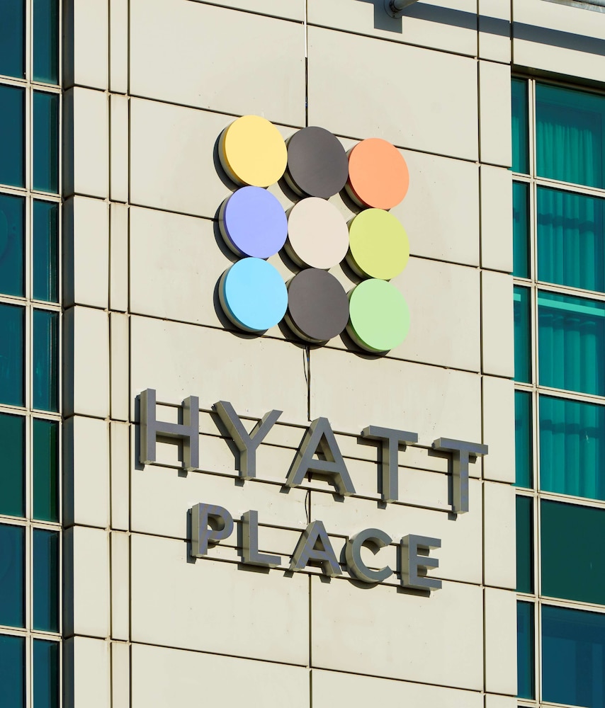 HYATT PLACE LONDON HEATHROW AIRPORT 9/77