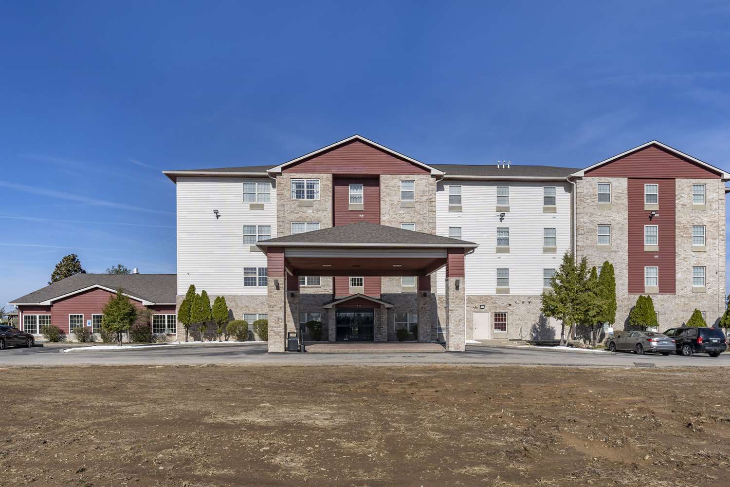 Comfort Inn and Suites Shelbyville KY 2/50
