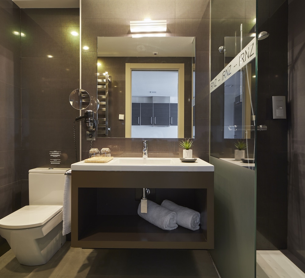 Irenaz Resort Hotel Apartamentos 67/69
