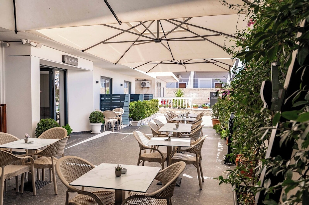 Portanova Hotel Sarande 42/55