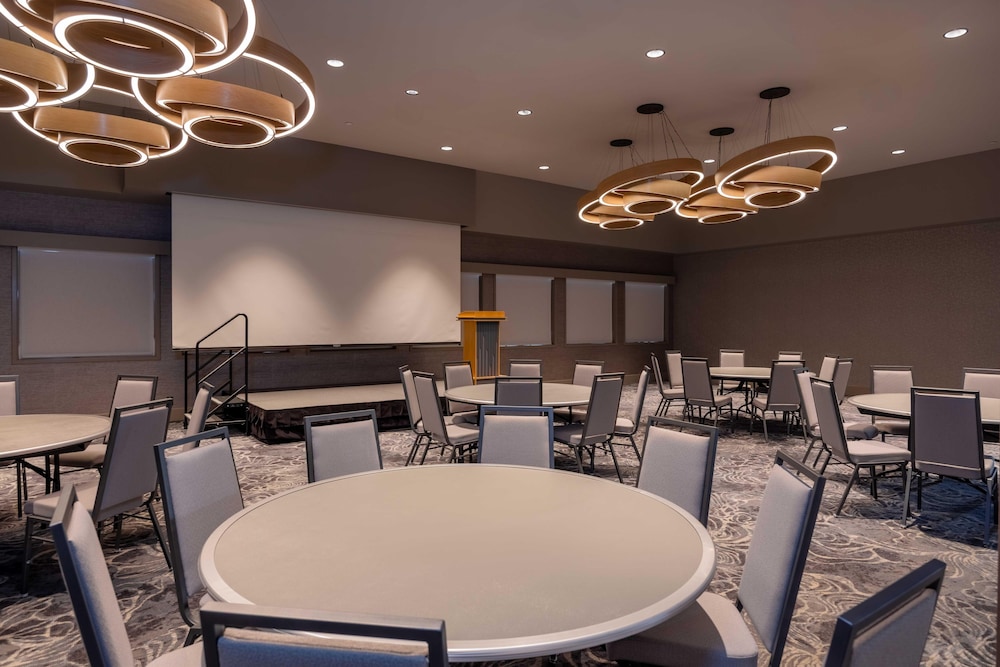 Hyatt House Portland Airport 38/50