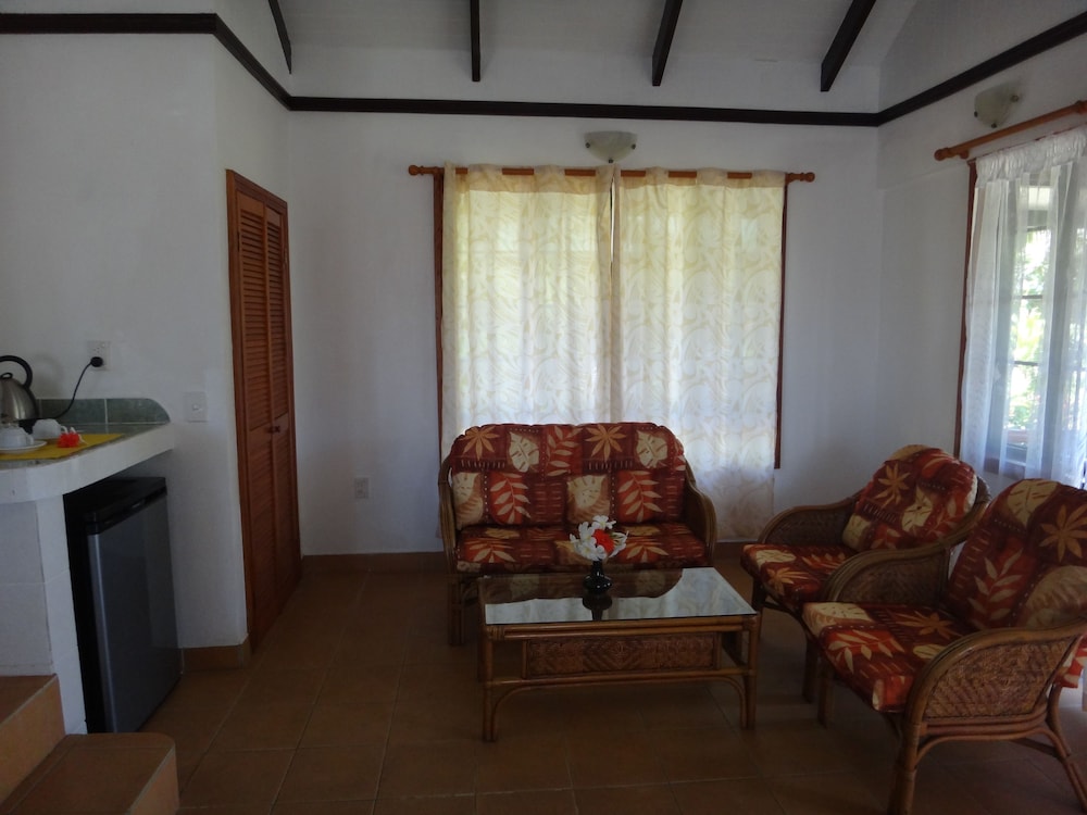 Amoa Resort 42/64