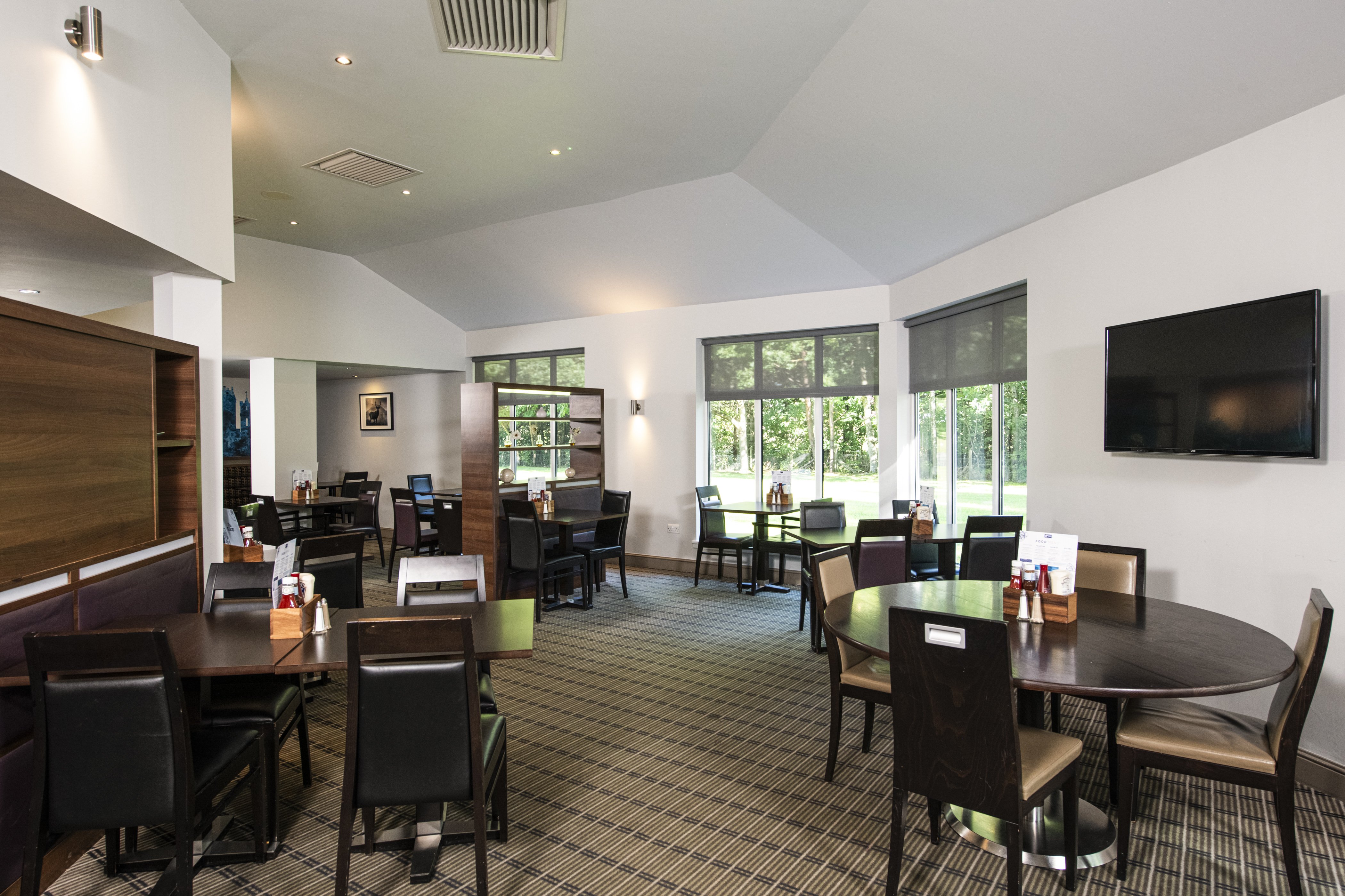 Holiday Inn Express Stirling 31/56