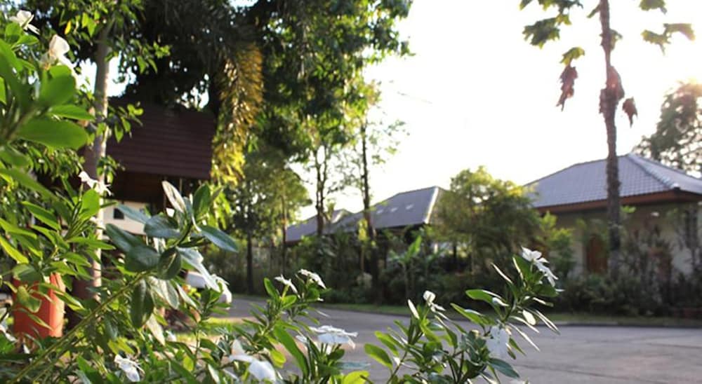 Srisomthai Hotel 60/66