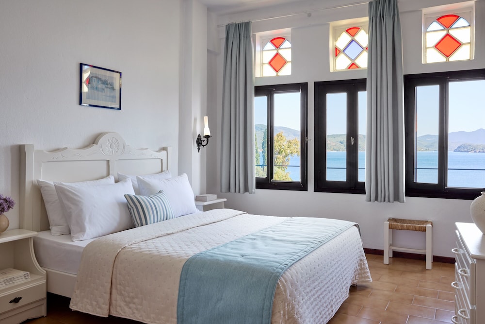 Leda Village Resort 8/50