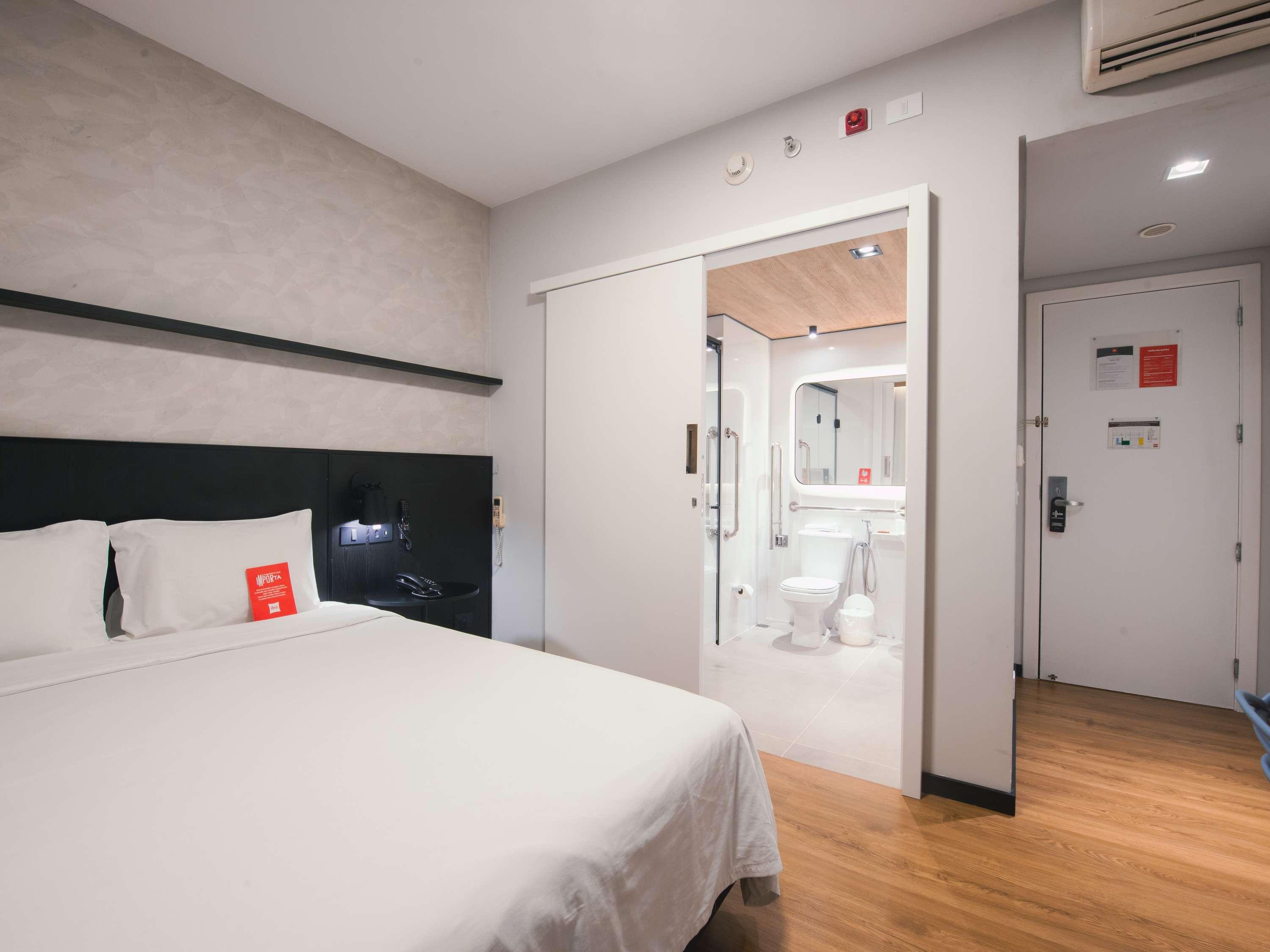 SUPERIOR, 1 DOUBLE AND 1 SINGLE BED