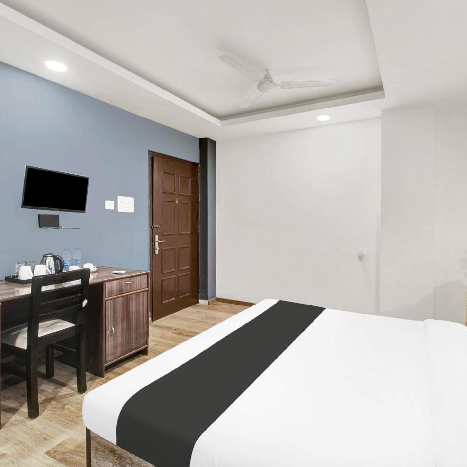 Hotel Grand Majesty 32/53