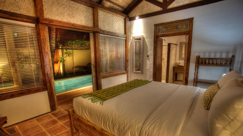 Apalagi Villas 17/50