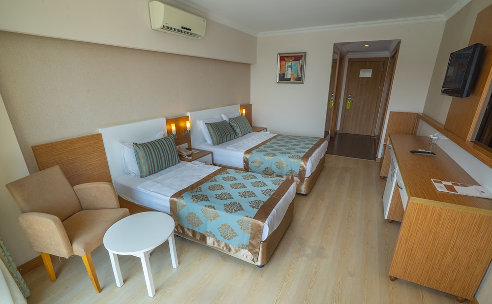 Annabella Diamond Hotel and Spa 10/36