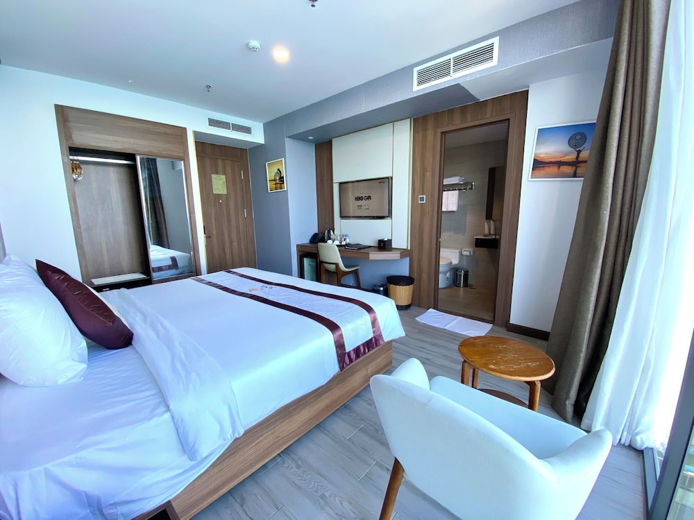 Senia Hotel 3/50