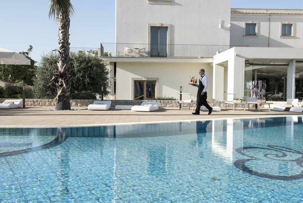 Pietre Nere Resort 6/72