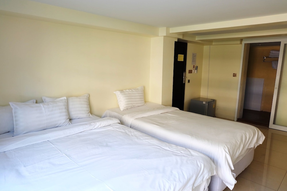 AU BON HOSTEL 23/58