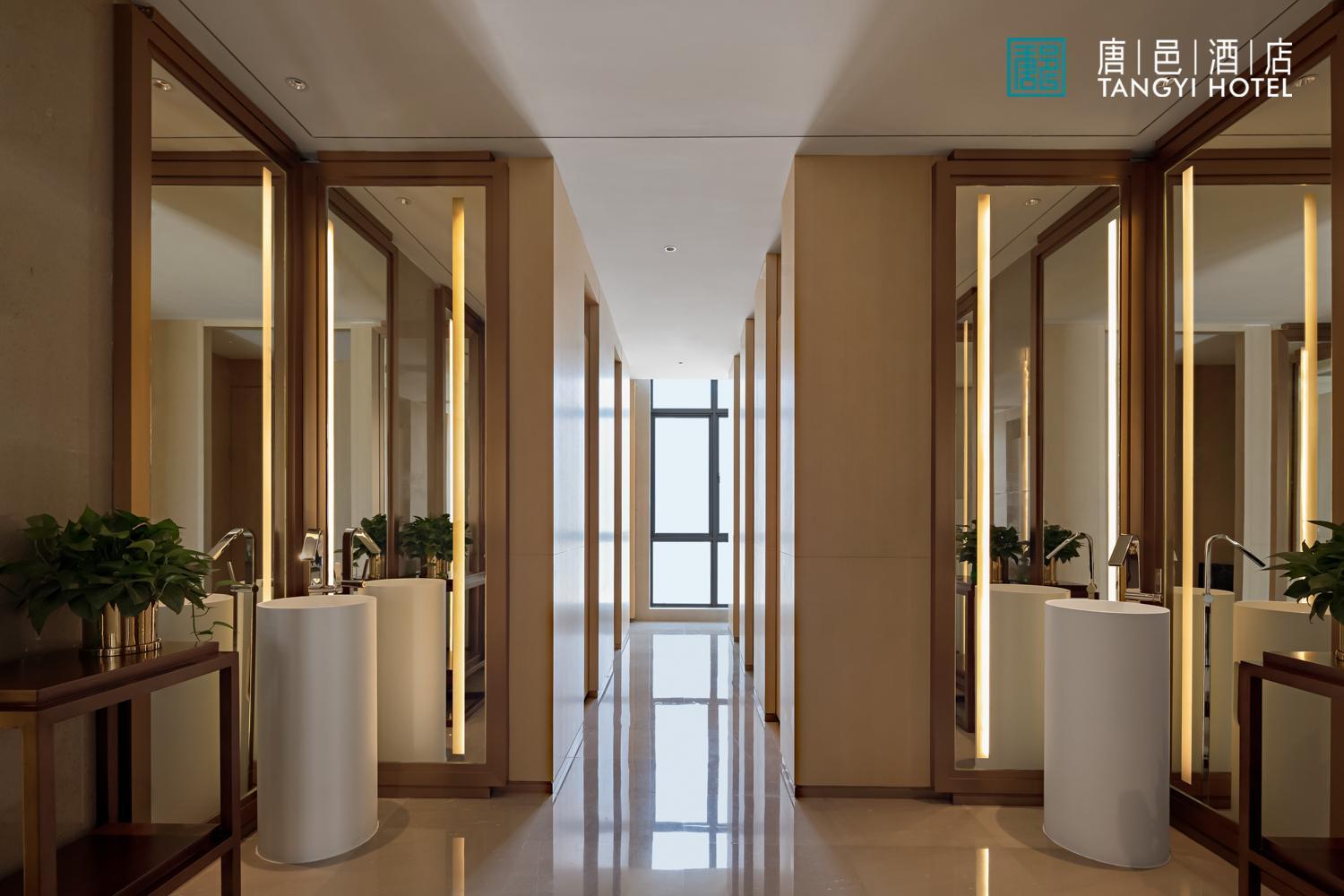 Tangyi Hotel Zhuhai 60/60