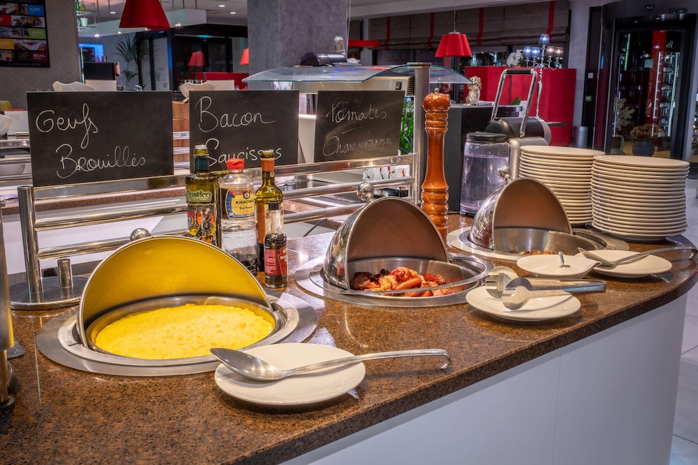 Kyriad Prestige Lyon Est Saint Priest Eurexpo Hotel And Spa 65/72