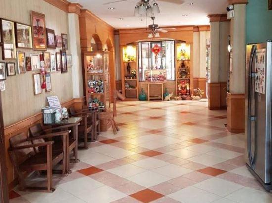 Sansabai House Hotel 44/49